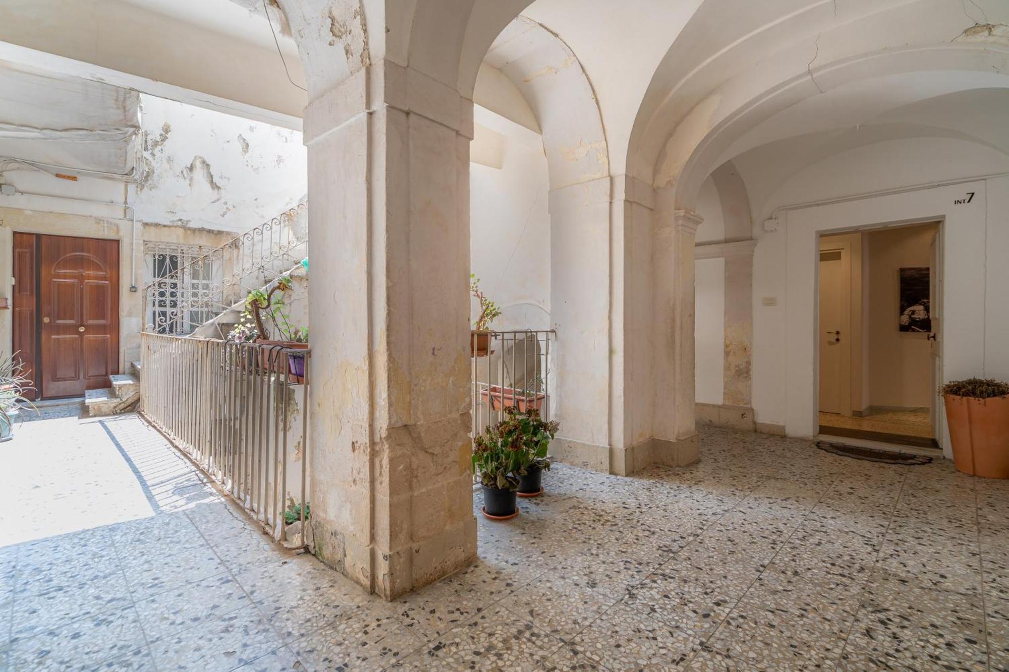 Hotiday Room Collection - Ortigia Opera Syrakus Exterior foto