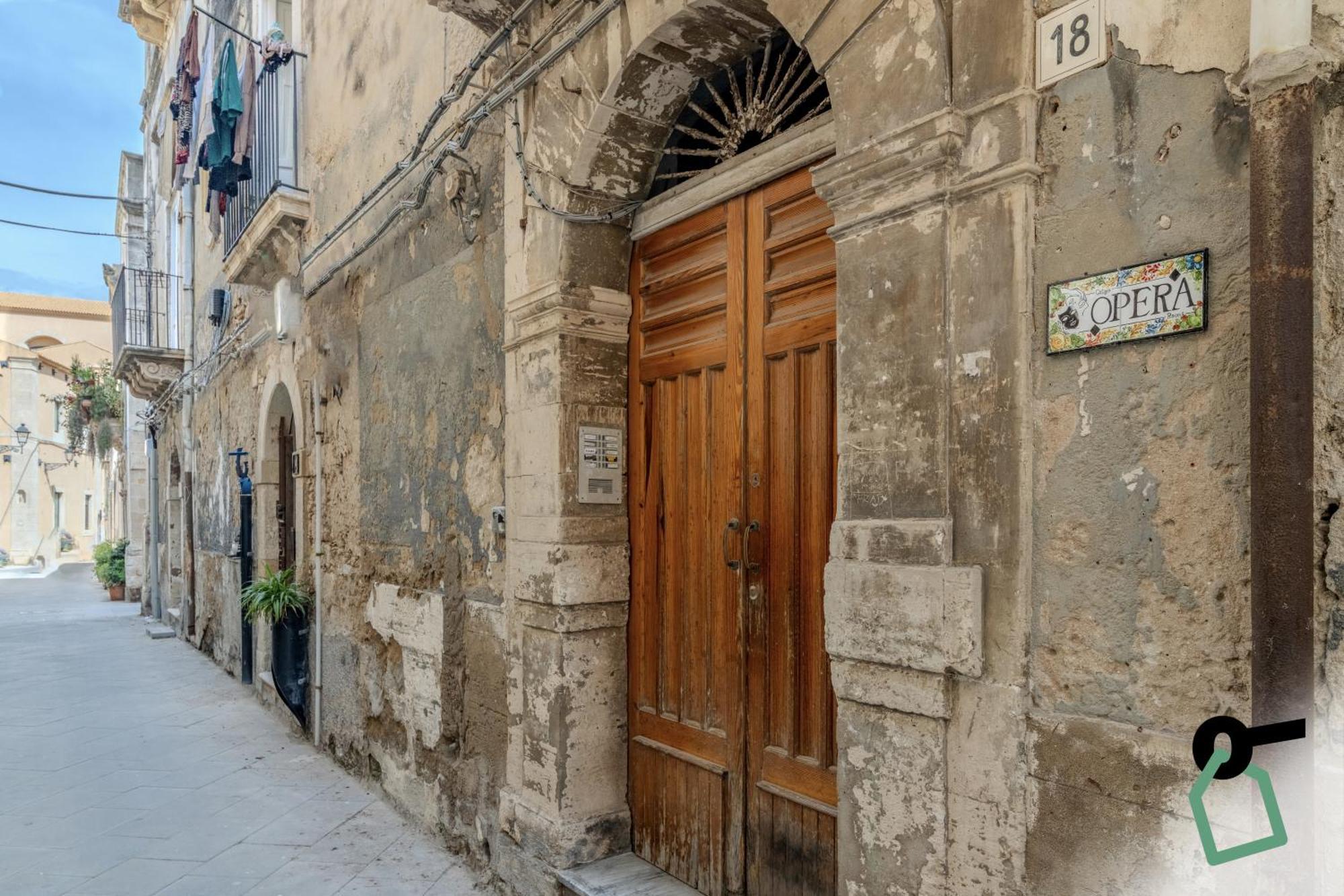 Hotiday Room Collection - Ortigia Opera Syrakus Exterior foto